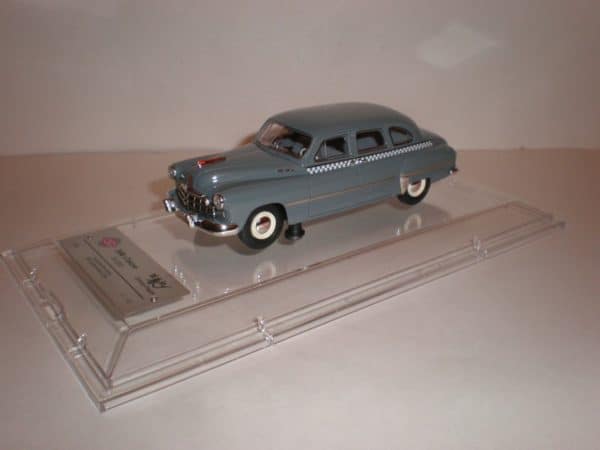 GAZ-12 TAXI