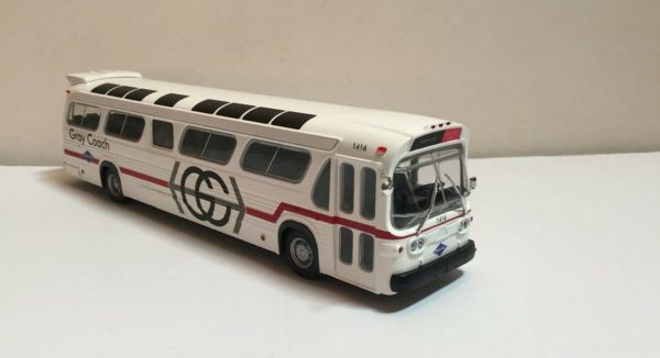 GM-53102 Fishbowl Gray Coach Suburban bus b