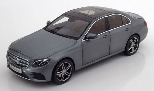 2016 Mercedes E-Class W 213 AMG Dealer model Kyosho (5)