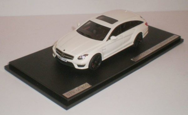 Mercedes Benz CLS63 Shooting Brake S-Model (1)