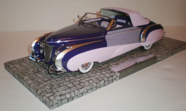 1948 Cadillac Series 62 Saoutchik Convertible Minichamps (5)