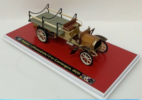 1905 Daimler Truck