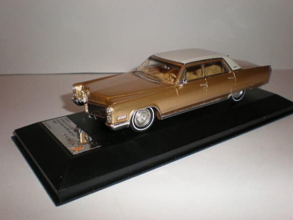 1967 CADILLAC FLEETWOOD BROUGHAM LIMO (2)
